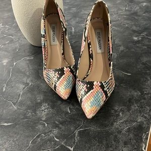 Gorgeous LIKE NEW multicolored Steve Madden stilettos. Worn once.